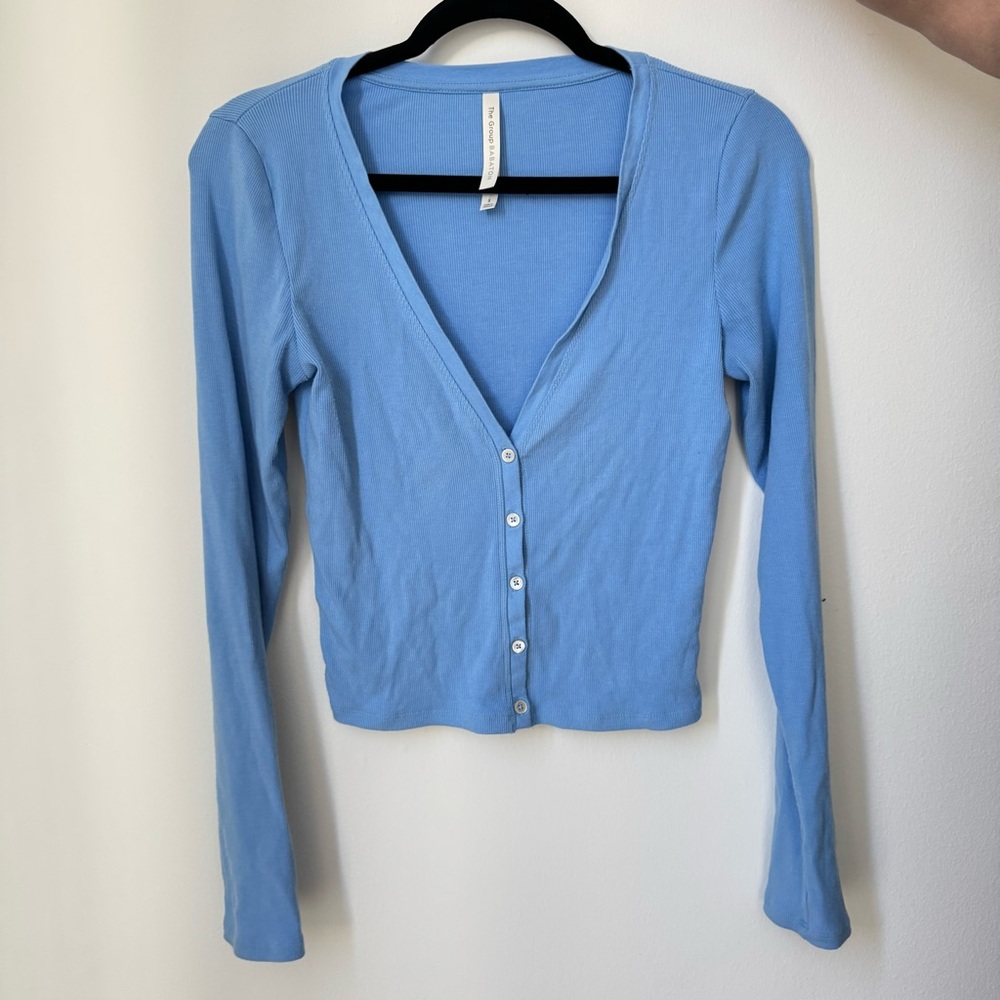 Aritzia Babaton Blue V-Neck Button-Up Women's Top